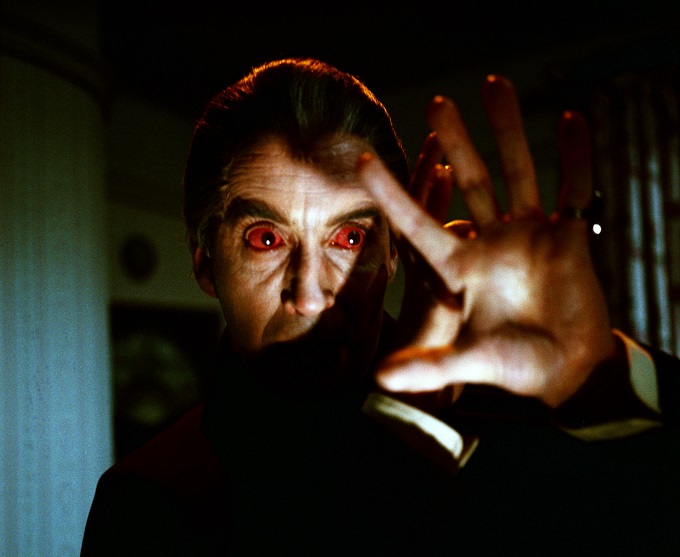 dracula-horror-01.jpg